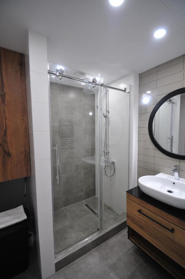 Sea View Apartment Near To The Dancing And Music Fountains Batumi Exterior foto
